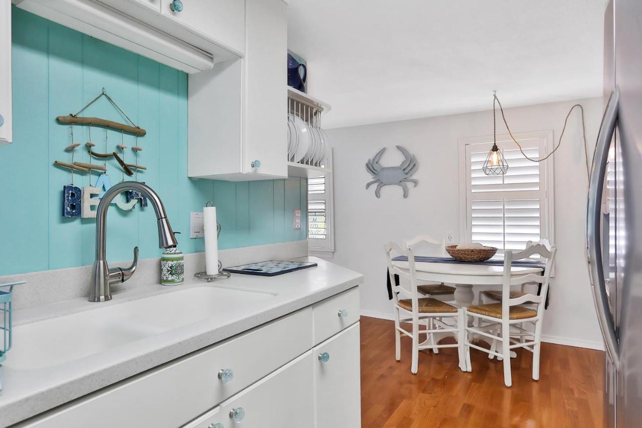 Sol Mate Beach Cottage Сант Пит Бич Экстерьер фото